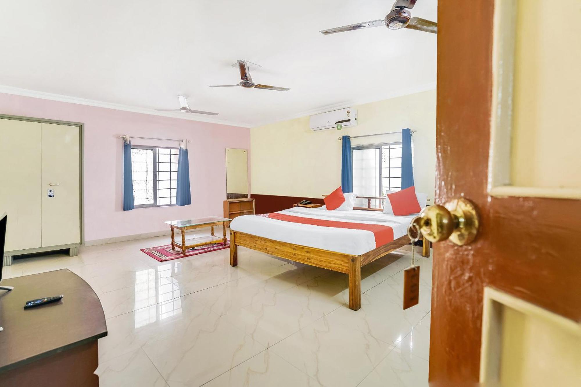 Oyo Flagship 9009 Tc Guest House Bhubaneswar Exteriör bild